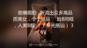 两个姐姐紧身裹胸运动装在弟弟身边挑逗 弟弟投降鸡巴硬啪啪双飞全操