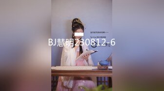 漂亮学生妹第一次被人包养还不太适应