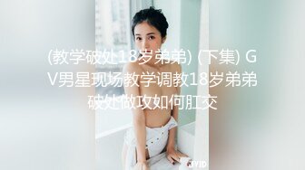 眼镜熟女人妻 皮肤白皙身材丰腴 在家假鸡吧插肥穴不过瘾 被黑祖宗小哥无套输出 内射