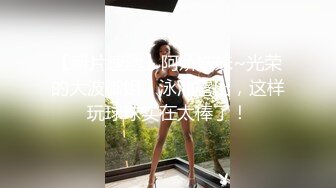 STP33842 菜鸟驿站露出【快递小妹】取快递人来人往大尺度业主就在背后都敢露超刺激劲爆！