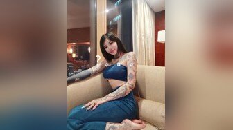  22岁外围小美女，苗条美乳身材一流，跳蛋辅助玩弄得她欲仙欲死，劲爆刺激