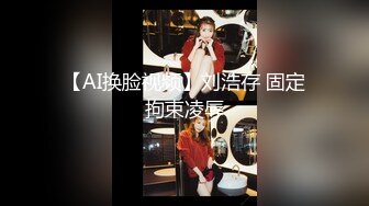 【新片速遞】商场女厕偷拍 牛仔裤美女憋不住了 半蹲着尿 好黑的B